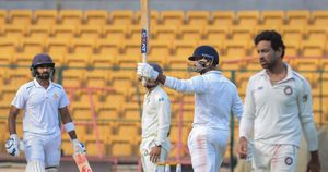 Ranji Trophy: ಮಯಾಂಕ್, ಸಮರ್ಥ್ ಅರ್ಧಶತಕ; ಕ್ವಾರ್ಟರ್‌ಫೈನಲ್‌ನಲ್ಲಿ ಉತ್ತರಾಖಂಡ ವಿರುದ್ಧ ಕರ್ನಾಟಕ ಮೇಲುಗೈ