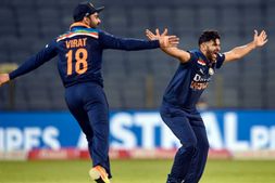 IND vs NZ: ಅಂತಿಮ ಓವರ್‌ನಲ್ಲಿ ಬ್ರೇಸ್‌ವೆಲ್ ಔಟ್ ಮಾಡಲು ಕೊಹ್ಲಿ ಸಲಹೆ ಬಹಿರಂಗಪಡಿಸಿದ ಠಾಕೂರ್