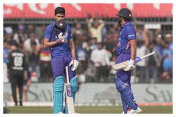 ಮುಂದುವರಿದ ಶುಬ್ಮನ್ ಅಬ್ಬರ: ಏಕದಿನ ಕ್ರಿಕೆಟ್‌ನಲ್ಲಿ ಗಿಲ್ ನಾಲ್ಕನೇ ಶತಕ