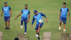 Ind Vs Aus Test: ಮೊದಲ ಟೆಸ್ಟ್ ಪಂದ್ಯಕ್ಕೆ ಮುನ್ನ ಭಾರತ ತಂಡಕ್ಕೆ ವಿಶೇಷ ತರಬೇತಿ ಏರ್ಪಡಿಸಿದ ಬಿಸಿಸಿಐ