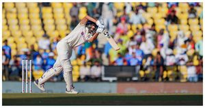 Ind vs Aus: ರೋಹಿತ್, ಜಡೇಜಾ, ಅಕ್ಷರ್ ಬೊಂಬಾಟ್ ಆಟ: ಬೃಹತ್ ಮುನ್ನಡೆಯತ್ತ ಭಾರತ