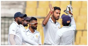 ರಣಜಿ ಟ್ರೋಫಿ: ಉತ್ತರಾಖಂಡ್ ವಿರುದ್ಧ ಗೆಲುವಿನ ಸನಿಹದಲ್ಲಿ ಕರ್ನಾಟಕ: Live ಸ್ಕೋರ್
