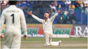 Ind vs Aus 2nd Test: ಭಾರತದ ವಿರುದ್ಧ ಟೆಸ್ಟ್ ಕ್ರಿಕೆಟ್‌ನಲ್ಲಿ 100 ವಿಕೆಟ್ ಪಡೆದ ಸಾಧನೆ ಮಾಡಿದ ನಾಥನ್ ಲಿಯಾನ್