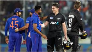 IPL 2023: ಇವರಿಬ್ಬರೂ ಆರ್‌ಸಿಬಿ ಆಡುವ ತಂಡದಲ್ಲಿ ಸ್ಥಾನ ಪಡೆಯಬೇಕು ಎಂದ ಮಾಜಿ ಕ್ರಿಕೆಟಿಗ