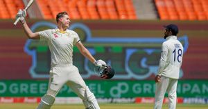 IND vs AUS 4th Test: ಭಾರತದ ನೆಲದಲ್ಲಿ ಈ ಸಾಧನೆ ಮಾಡಿದ 6ನೇ ಆಸ್ಟ್ರೇಲಿಯಾ ಕ್ರಿಕೆಟಿಗ ಕ್ಯಾಮೆರಾನ್ ಗ್ರೀನ್!