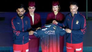 IPL 2023 RCB Jersey: ಆರ್‌ಸಿಬಿ ಅನ್‌ಬಾಕ್ಸ್ ಇವೆಂಟ್‌ನಲ್ಲಿ ಹೊಸ ಜೆರ್ಸಿ ಅನಾವರಣ; ಗೇಲ್, ಎಬಿಡಿಗೆ ಗೌರವ