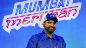 IPL 2023 RCB vs MI: ಮುಂಬೈ ಇಂಡಿಯನ್ಸ್‌ಗೆ ಆಘಾತ; ಆರ್‌ಸಿಬಿ ವಿರುದ್ಧ ರೋಹಿತ್ ಶರ್ಮಾ ಆಡುವುದು ಅನುಮಾನ!