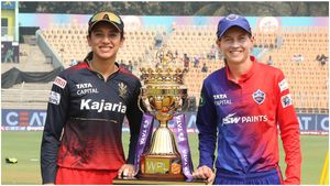 RCB Vs DC: ಟಾಸ್ ಗೆದ್ದು ಫೀಲ್ಡಿಂಗ್ ಆಯ್ಕೆ ಮಾಡಿಕೊಂಡ ಆರ್​​ಸಿಬಿ: ಬಲಿಷ್ಠ ಪ್ಲೇಯಿಂಗ್ XI ಕಣಕ್ಕೆ
