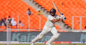 IND vs AUS 4th Test: ರೋಹಿತ್ ಶರ್ಮಾರಿಂದ ಮತ್ತೊಂದು ದಾಖಲೆ; ಈ ಸಾಧನೆ ಮಾಡಿದ 7ನೇ ಭಾರತೀಯ ಬ್ಯಾಟರ್