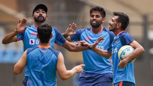 'ಭಾರತ ತಂಡದಲ್ಲಿ ಕೆಲವು ಆಟಗಾರರಿಗೆ ಮಾತ್ರ ರಕ್ಷಣೆ'; ಸೂರ್ಯಕುಮಾರ್ ಅವಕಾಶದ ಬಗ್ಗೆ ಮಾಜಿ ಕ್ರಿಕೆಟಿಗ ಹೇಳಿದ್ದೇನು?