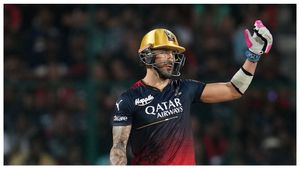 RCB vs LSG: ಫಾಫ್ ಡು ಪ್ಲೆಸಿಸ್ ಹೊಡೆತಕ್ಕೆ 115 ಮೀಟರ್ ದೂರ ಬಿದ್ದ ಚೆಂಡು!: ವಿಡಿಯೋ