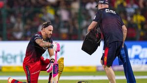 IPL 2023: RCB ತಂಡಕ್ಕೆ ಭಾರೀ ಹಿನ್ನಡೆ; ಪಂಜಾಬ್ ಕಿಂಗ್ಸ್ ವಿರುದ್ಧದ ಪಂದ್ಯಕ್ಕೆ ಫಾಫ್ ಡು ಪ್ಲೆಸಿಸ್ ಅನುಮಾನ!