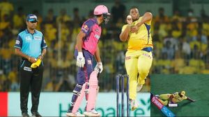 IPL 2023: ಸಿಎಸ್‌ಕೆ ತಂಡಕ್ಕೆ ಆಘಾತ; ಐಪಿಎಲ್‌ನಿಂದ ಮತ್ತೊಬ್ಬ ಸ್ಟಾರ್ ಬೌಲರ್ ಹೊರಗೆ!
