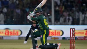 Pak vs NZ: 4ನೇ ಟಿ20 ಪಂದ್ಯದಲ್ಲಿ ಪಾಕಿಸ್ತಾನ vs ನ್ಯೂಜಿಲೆಂಡ್ ಮುಖಾಮುಖಿ; ಟಾಸ್ ರಿಪೊರ್ಟ್ ಆಡುವ ಬಳಗ