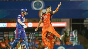 DC vs SRH: ಪಂದ್ಯದ ಟಾಸ್ ವರದಿ, ಪ್ಲೇಯಿಂಗ್ 11 & ಲೈವ್ ಸ್ಕೋರ್