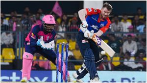 IPL 2023: ಐಪಿಎಲ್‌ನಲ್ಲಿ ಆಡಬೇಡಿ: ವಾರ್ನರ್ ವಿರುದ್ಧ ಕೋಪಗೊಂಡ ಸೆಹ್ವಾಗ್