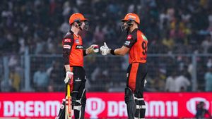 IPL 2023, SRH vs MI: ಟಾಸ್ ಗೆದ್ದ ಎಸ್‌ಆರ್‌ಹೆಚ್ ಬೌಲಿಂಗ್ ಆಯ್ಕೆ: ಪ್ಲೇಯಿಂಗ್ ‍XI