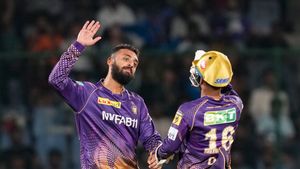 RCB vs KKR: ಮ್ಯಾಚ್ ವಿನ್ನಿಂಗ್ ಪ್ರದರ್ಶನವನ್ನು ವಿಶೇಷ ವ್ಯಕ್ತಿಗೆ ಅರ್ಪಿಸಿದ ವರುಣ್ ಚಕ್ರವರ್ತಿ!