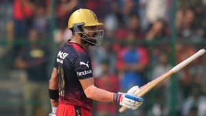 IPL 2023: ಆರ್‌ಸಿಬಿ ಸ್ಪೋಟಕ ಆರಂಭಕ್ಕೆ ಕೊಹ್ಲಿಯೇ ಕಾರಣ: ಸುನಿಲ್ ಗವಾಸ್ಕರ್ ಮೆಚ್ಚುಗೆ
