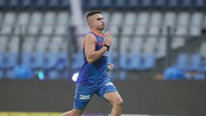 IPL 2023: ಎಲ್‌ಎಸ್‌ಜಿ ಪಂದ್ಯಕ್ಕೂ ಮುನ್ನ ಅರ್ಜುನ್‌ಗೆ ತೆಂಡೂಲ್ಕರ್‌ಗೆ ನಾಯಿ ಕಡಿತ!: ವಿಡಿಯೋ