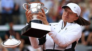 French Open 2023: 3ನೇ ಫ್ರೆಂಚ್ ಓಪನ್ ಪ್ರಶಸ್ತಿ ಗೆದ್ದು ದಾಖಲೆ ಬರೆದ ಇಗಾ ಸ್ವಿಯಾಟೆಕ್