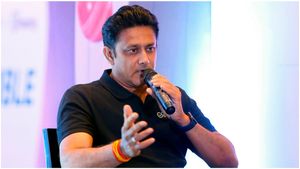 ಈತ ಆಡುವುದು ಬ್ಯಾಟರ್‌ಗಳ ಮೆದುಳಿದ ಜೊತೆಗೆ: ಟೀಮ್ ಇಂಡಿಯಾ ಬೌಲರ್ ಬಗ್ಗೆ ಅನಿಲ್ ಕುಂಬ್ಳೆ ಮಾತು