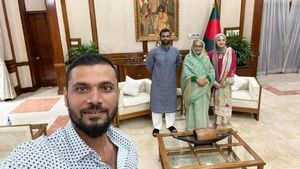 Tamim Iqbal: ಕ್ರಿಕೆಟ್‌ಗೆ ನಿವೃತ್ತಿ ಘೋಷಿಸಿದ ಒಂದೇ ದಿನದಲ್ಲಿ ನಿರ್ಧಾರ ವಾಪಸ್ ಪಡೆದ ತಮೀಮ್ ಇಕ್ಬಾಲ್!