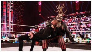WWE ರೆಸ್ಲರ್ ಬ್ರೇ ವೈಟ್ 36ರ ಹರೆಯದಲ್ಲಿ ನಿಧನ: ಕಂಬನಿ ಮಿಡಿದ ಟ್ರಿಪಲ್ ಹೆಚ್, ದಿ ರಾಕ್