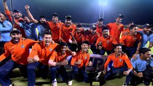 ದೇವಧರ್ ಟ್ರೋಫಿ 2023 ಫೈನಲ್: ಕುನ್ನುಮ್ಮಲ್ ಭರ್ಜರಿ ಶತಕ; ಪೂರ್ವ ವಲಯ ಸೋಲಿಸಿ ಪ್ರಶಸ್ತಿ ಗೆದ್ದ ದಕ್ಷಿಣ ವಲಯ
