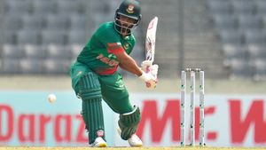 Tamim Iqbal: ಬಾಂಗ್ಲಾದೇಶ ನಾಯಕತ್ವದಿಂದ ಕೆಳಗಿಳಿದ ತಮೀಮ್ ಇಕ್ಬಾಲ್; ಏಷ್ಯಾ ಕಪ್‌ನಿಂದಲೂ ಔಟ್!