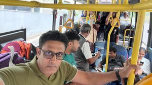Anil Kumble: ಏರ್‌ಪೋರ್ಟ್‌ನಲ್ಲಿ ಟ್ಯಾಕ್ಸಿ ಸಿಗದೆ ಬಿಎಂಟಿಸಿ ಬಸ್ ಏರಿದ ಮಾಜಿ ಕ್ರಿಕೆಟಿಗ ಅನಿಲ್ ಕುಂಬ್ಳೆ