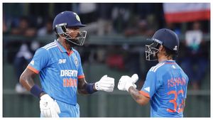 Ind vs Pak: ಇಶಾನ್ 83, ಪಾಂಡ್ಯ 87: ಶತಕದಂಚಿನಲ್ಲಿ ಎಡವಿದ ಆಪತ್ಭಾಂಧವರು