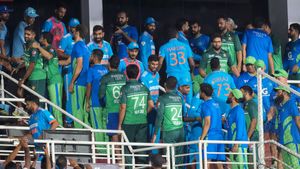 World Cup 2023 Tickets: ಭಾರತ vs ಪಾಕಿಸ್ತಾನ ಪಂದ್ಯದ ಟಿಕೆಟ್ ಬೆಲೆ ಕೇಳಿದ್ರೆ ಹೃದಯಾಘಾತ ಗ್ಯಾರಂಟಿ!