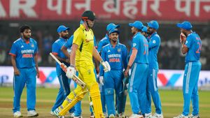 IND vs AUS 2nd ODI: ಭಾರತದ ಆಲ್‌ರೌಂಡ್ ಪ್ರದರ್ಶನದ ಮುಂದೆ ಮಂಕಾದ ಆಸ್ಟ್ರೇಲಿಯಾ ಪಡೆ; ಸರಣಿ ಗೆದ್ದ ಮೆನ್ ಇನ್ ಬ್ಲ್ಯೂ