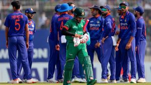 India vs Bangladesh: ಭಾರತ vs ಬಾಂಗ್ಲಾದೇಶ ಪಂದ್ಯದ ಟಾಸ್ ವರದಿ, ಆಡುವ 11ರ ಬಳಗ; ತಿಲಕ್ ಪದಾರ್ಪಣೆ