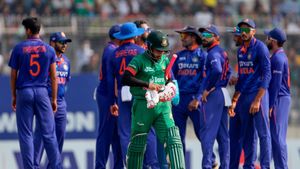 India vs Bangladesh: ಭಾರತ ವಿರುದ್ಧದ ಪಂದ್ಯಕ್ಕೂ ಮುನ್ನ ಬಾಂಗ್ಲಾ ತಂಡಕ್ಕೆ ಹಿನ್ನಡೆ; ಸ್ಟಾರ್ ಬ್ಯಾಟರ್ ಔಟ್; ಕಾರಣ?