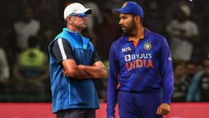 India Vs Pakistan: ಟೀಮ್ ಇಂಡಿಯಾಗೆ ತಲೆನೋವಾದ ಇಬ್ಬರಲ್ಲಿ ಒಬ್ಬರ ಆಯ್ಕೆ