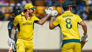 Aus vs NZ: ಹೆಡ್, ವಾರ್ನರ್ ಆರ್ಭಟ! ಬೃಹತ್ ಮೊತ್ತ ಕಲೆ ಹಾಕಿದ ಆಸ್ಟ್ರೇಲಿಯಾ