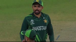 Pak vs SA: ಪಂದ್ಯ ಸೋತ ಬಳಿಕ ಕೋಪಗೊಂಡ ಬಾಬರ್ ನವಾಜ್‌ಗೆ ಹೇಳಿದ್ದೇನು?
