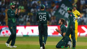 India vs Pakistan: ಭಾರತಕ್ಕೆ ಬರಬೇಡಿ! ಪಾಕಿಸ್ತಾನ ತಂಡದ ವಿರುದ್ಧ ಕಿಡಿಕಾರಿದ ಮಾಜಿ ಕ್ರಿಕೆಟಿಗ
