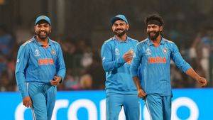 IND vs SA: ವೈಟ್‌ಬಾಲ್ ಸರಣಿಯಿಂದ ಹೊರಗುಳಿಯಲು ನಿರ್ಧರಿಸಿದ ವಿರಾಟ್ ಕೊಹ್ಲಿ; ಖಚಿತಪಡಿಸದ ರೋಹಿತ್ ಶರ್ಮಾ!