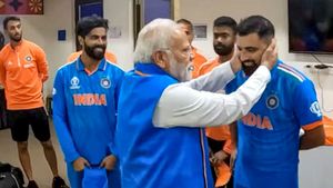 2023ರ ವಿಶ್ವಕಪ್ ಫೈನಲ್ ನಂತರ ಪ್ರಧಾನಿ ಮೋದಿಯ ಈ ಕಾರ್ಯ ಶ್ಲಾಘಿಸಿ, ಟೀಕೆಗಳಿಗೆ ತಿರುಗೇಟು ನೀಡಿದ ವೆಂಕಿ, ಶಮಿ
