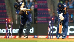 IND sv SL: ಏಕದಿನ ವಿಶ್ವಕಪ್‌ ಪವರ್‌ ಪ್ಲೇನಲ್ಲಿ ಅತ್ಯಂತ ಕೆಟ್ಟ ದಾಖಲೆ ನಿರ್ಮಿಸಿದ 3ನೇ ತಂಡ ಶ್ರೀಲಂಕಾ