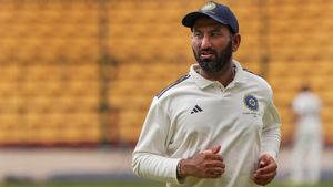 ದಕ್ಷಿಣ ಆಫ್ರಿಕಾ ಪ್ರವಾಸದಲ್ಲಿ ಟೆಸ್ಟ್‌ ಸ್ಪೆಷಲಿಸ್ಟ್‌ಗಿಲ್ಲ ಸ್ಥಾನ, ಕೌಂಟಿ ಆಡಲು ಪ್ಯಾಡ್‌ ಕಟ್ಟಲಿರುವ ಸ್ಟಾರ್