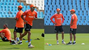 IND vs SA: ಮೊದಲ ಟೆಸ್ಟ್ ಪಂದ್ಯಕ್ಕೆ ಭಾರತದ ಆಡುವ 11ರ ಬಳಗ ಹೆಸರಿಸಿದ ಸುನಿಲ್ ಗವಾಸ್ಕರ್