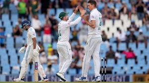 IND vs SA: ಮತ್ತೊಮ್ಮೆ ಕೈಕೊಟ್ಟ ಬ್ಯಾಟಿಂಗ್; ಮೊದಲ ಟೆಸ್ಟ್ ಪಂದ್ಯದಲ್ಲಿ ಹರಿಣ ಪಡೆ ವಿರುದ್ಧ ಭಾರತಕ್ಕೆ ಇನ್ನಿಂಗ್ಸ್ ಸೋಲು!