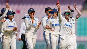 INDW vs ENGW: ದೀಪ್ತಿ ಶರ್ಮಾ ಮಾರಕ ದಾಳಿ, ಭಾರತಕ್ಕೆ 478 ರನ್‌ಗಳ ಮುನ್ನಡೆ