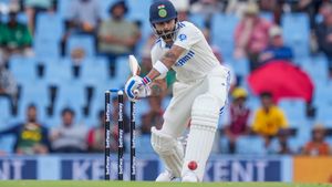IND vs SA: ಮತ್ತದೇ ತಪ್ಪಿಗೆ ವಿಕೆಟ್ ನೀಡಿದ ಕಿಂಗ್ ಕೊಹ್ಲಿ; ವಿರಾಟ್‌ನ ಈ ದೌರ್ಬಲ್ಯವೇ ಎದುರಾಳಿ ಬೌಲರ್‌ಗಳಿಗೆ ಅಸ್ತ್ರ!