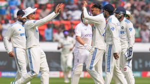 IND vs ENG: ಸ್ಪಿನ್ನರ್‌ಗಳ ಆರ್ಭಟಕ್ಕೆ ಇಂಗ್ಲೆಂಡ್ ತತ್ತರ; ಮೊದಲ ದಿನ ಮೇಲುಗೈ ಸಾಧಿಸಿದ ಭಾರತ