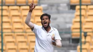 Ranji Trophy 2024: ಮಿಂಚಿದ ಆರ್‌ಸಿಬಿ ಬೌಲರ್; ತ್ರಿಪುರ ವಿರುದ್ಧ ಕರ್ನಾಟಕಕ್ಕೆ ರೋಚಕ ಗೆಲುವು